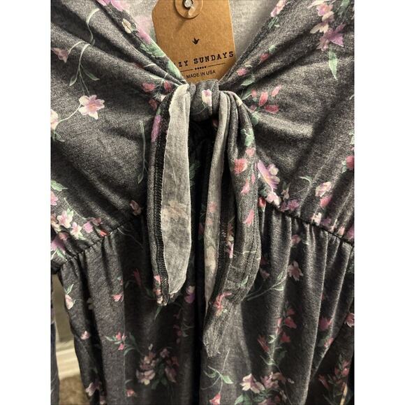 NWT Lazy Sundays Long Sleeve Tie Front Top Size Medium A114 - Picture 5 of 6